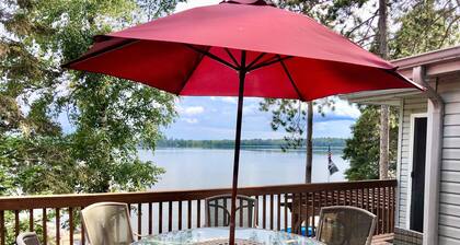 Relax in a cozy and private lake front cabin with breathtaking views!