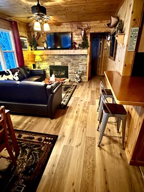 Smart TV, fireplace