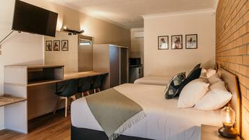 Bureau, espace de travail pour ordinateur portable