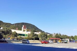 Self parking - Roman Hotel (Jian'ou)