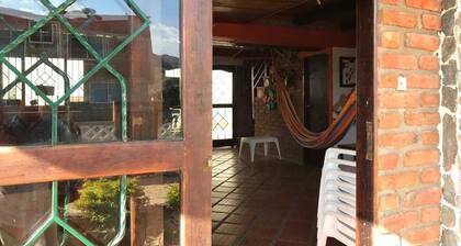 cabaña a 10 minutos de la playa, taganga , colombia