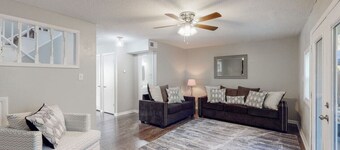 Stylish townhome, sleeps 8, pet friendly. 