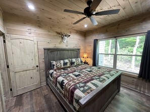 4 bedrooms, travel cot, free WiFi, wheelchair access