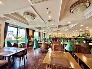 Restaurant - Century Hotel (Da Nang)