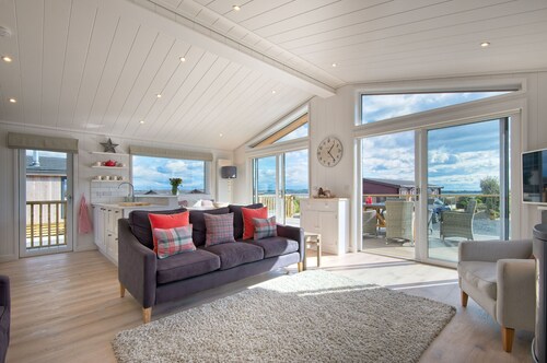 Crabtree Lodge -  a lodge that sleeps 6 guests  in 3 bedrooms