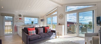 Crabtree Lodge -  a lodge that sleeps 6 guests  in 3 bedrooms