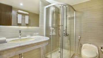 Rainfall showerhead, hair dryer, slippers, towels