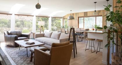 The Kern River House: Lookout House Private Riverfront Access Fireplaces Dog OK