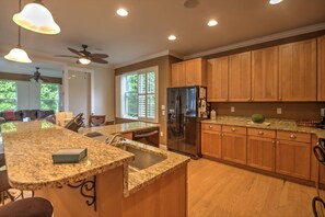 Fridge, microwave, dishwasher, coffee/tea maker