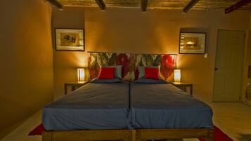 4 bedrooms, desk, free WiFi