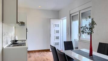 Ferienhaus (Two Bedroom Holiday Home with Terrace) | Innenbereich