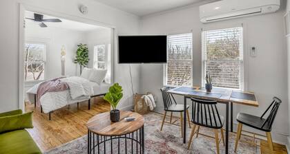 Historic Heights Boss Babe Bungalow