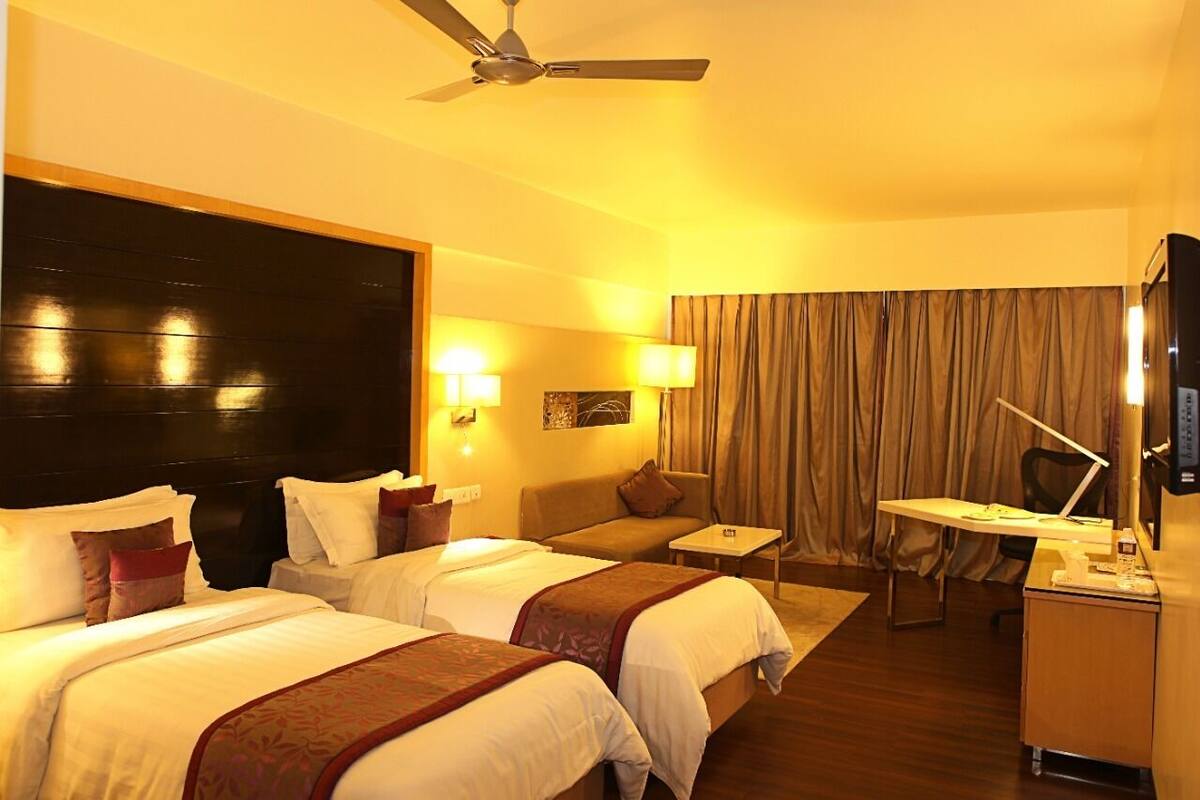 Elite Double Room Single Use | 1 bedroom, Egyptian cotton sheets, premium bedding, down comforters