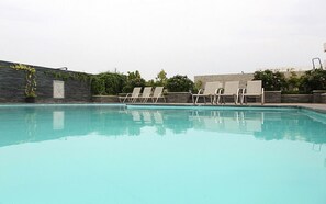 Terrace/patio - HOTEL SHELTON RAJAMAHENDRI (Rajahmundry)