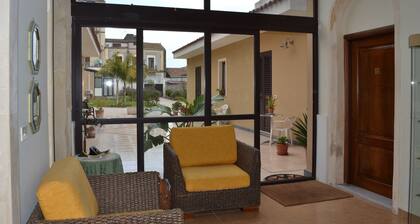 Furnished Studio Flat in Residence