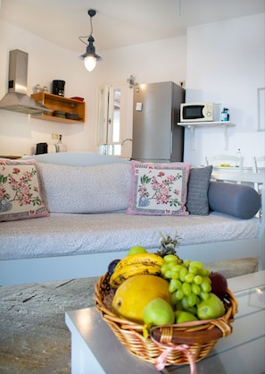 2 bedrooms, iron/ironing board