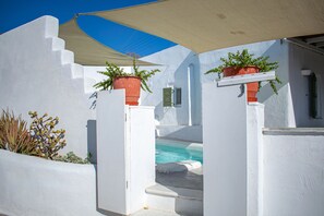 Studio, 1 Bedroom, Smoking, Patio | Exterior