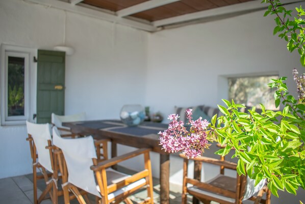 Studio, 1 Bedroom, Smoking, Patio | Balcony