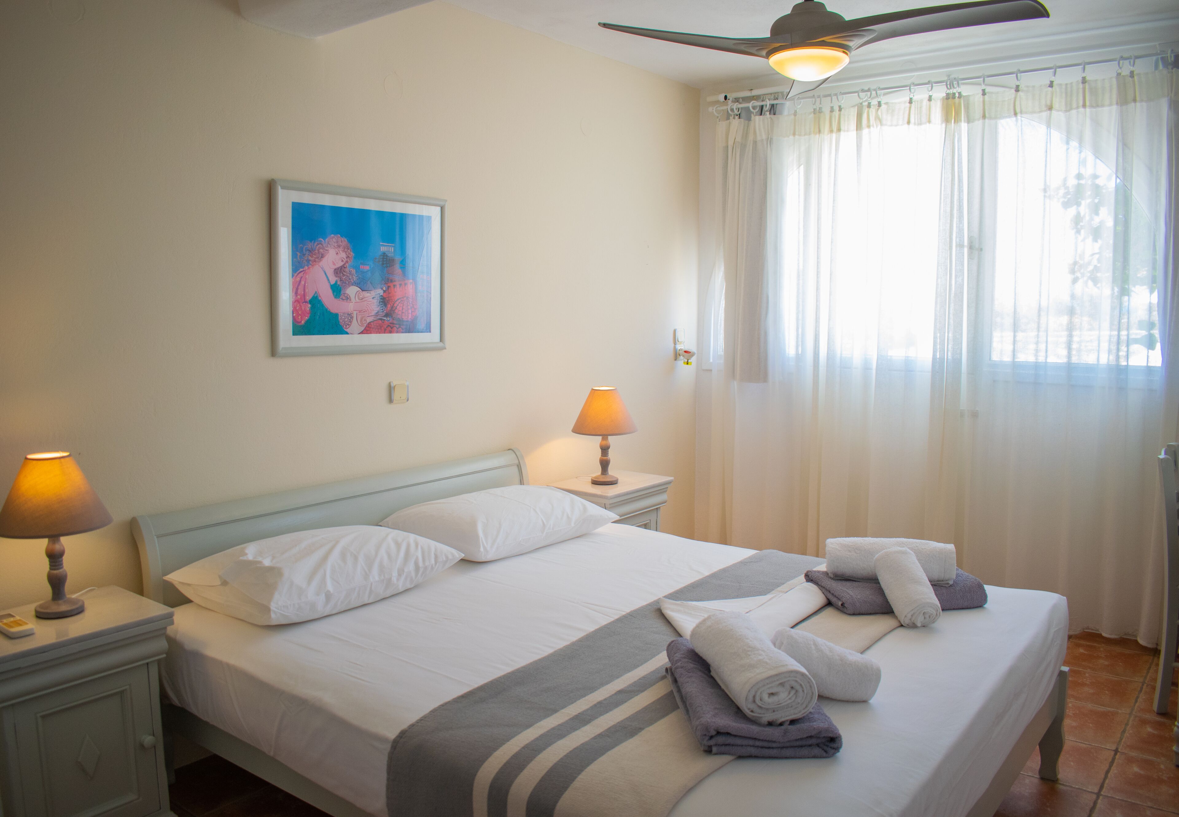 Villa 78 m2 in Agia Irini, 350 Meter to the Beach for 4 Guests With Pool Access