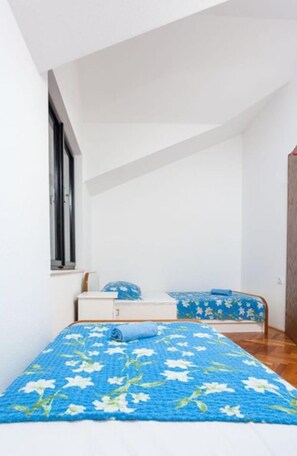 Apartment, 3 Bedrooms, Balcony | 3 bedrooms - Excellent Apartment With Balcony and Sea View (Okrug)