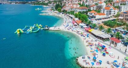 Lavish Double Bed Room With Balcony and Sea View