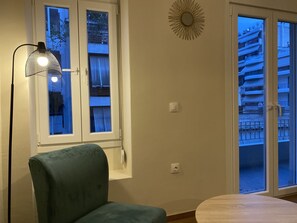 Leilighet, 1 soverom, balkong | Oppholdsområde