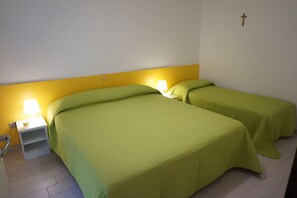 Appartamento, 2 camere da letto, patio | 3 camere