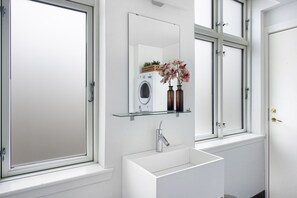 Bathroom - Beautiful Townhouse in the Heart of Copenhagen (Soborg)