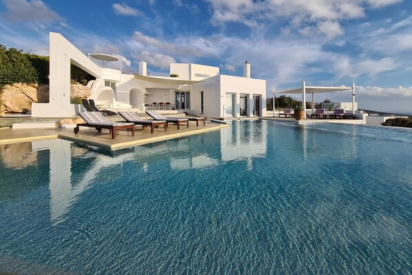 Villa, 5 Bedrooms | Pool | Outdoor pool