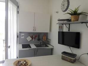 Apartment, 1 Bedroom, Balcony, Garden View | Private kitchen - "lu Ientu" House in Otranto, Baia dei Turchi Area 1 (Otranto)