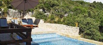 Robinson House "blue Stone" With Swimming Pool