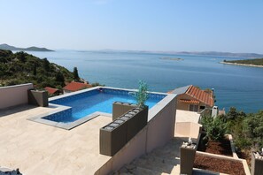 House, 2 Bedrooms, Smoking, Private Pool | Pool