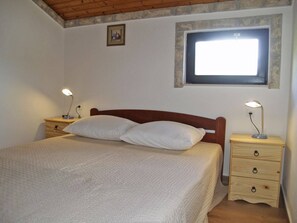 House, 2 Bedrooms, Smoking, Private Pool