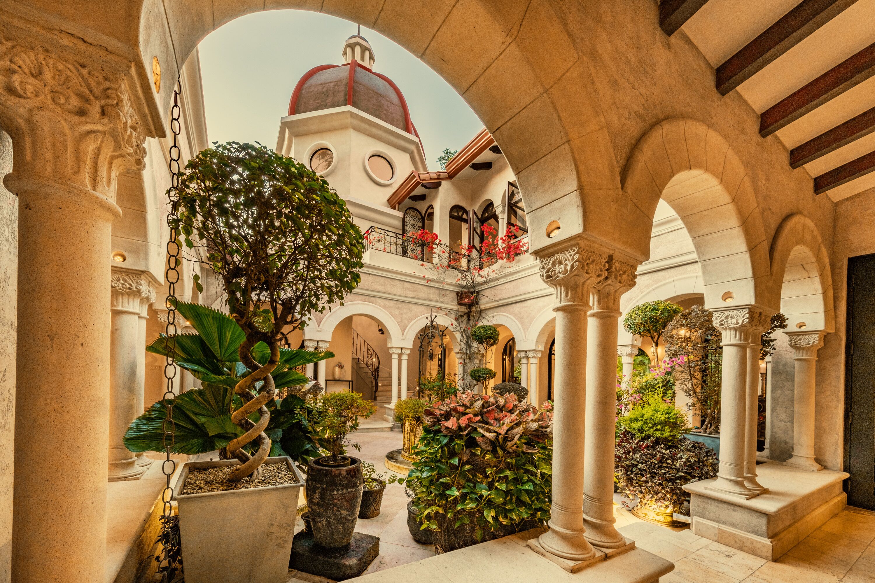 Room, 4 Bedrooms, Private Pool, Garden View | Interior