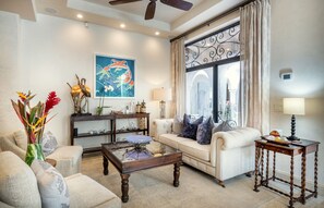 Kamer, 4 slaapkamers, privézwembad, uitzicht op tuin | Interieur