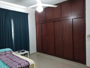 Apartment, 1 Bedroom, Smoking | 1 bedroom, WiFi