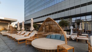 Balcony - Luxury Apartment With Spectacular View of the Palm Jumeirah (Dubai)