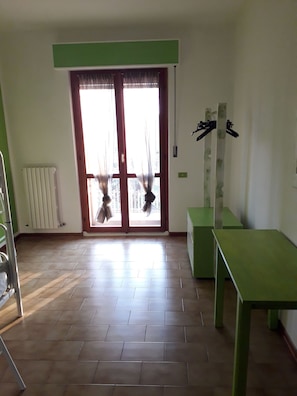 Apartment, 3 Schlafzimmer, Balkon, Gartenblick | Innenbereich