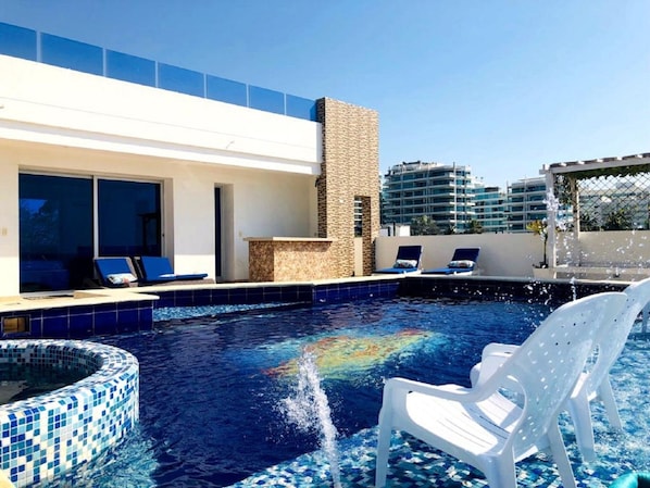 House, 6 Bedrooms, Smoking, Private Pool | Pool | Outdoor pool - 6mb-1 Mansion In Cartagena On The Beach With Air Conditioning And Wifi (Cartagena)
