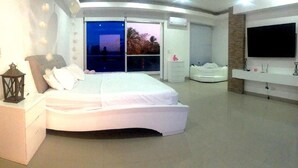 Unclassified image, 2 of 27, button - 6mb-1 Mansion In Cartagena On The Beach With Air Conditioning And Wifi (Cartagena)