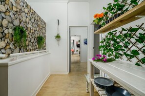Room, 2 Bedrooms, Balcony | Interior