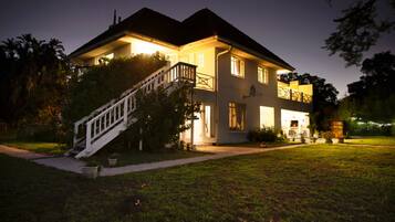 Room, 2 Bedrooms, Balcony | Exterior
