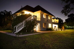 Chambre, 2 chambres, balcon | Extérieur