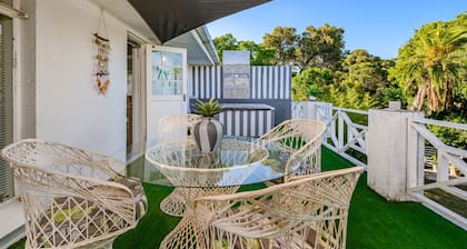 Spaciousviewsbalcony2-bedroomsen-suitenetflix