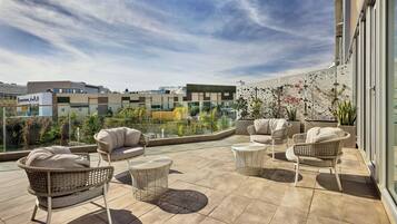 Suite Exécutive, 1 trÚs grand lit, non-fumeurs | Jardin