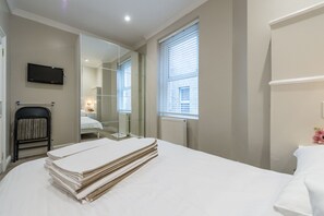 2 Schlafzimmer, Bügeleisen/Bügelbrett, kostenloses WLAN, Bettwäsche