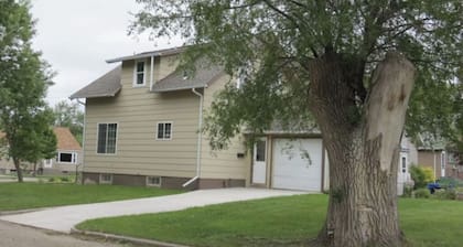 Family & Fisherman Retreat — 2Bedroom, 2Bath + Boat Parking