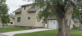 Family & Fisherman Retreat — 2Bedroom, 2Bath + Boat Parking