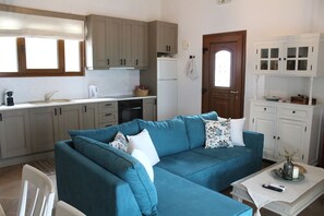 Smart-TV, Kamin, Bücher