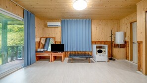 Kamar Basic, 1 kamar tidur (Haeongnamu(PET)) | 1 kamar tidur dan Wi-Fi gratis